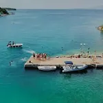 Mala Kuca Od Apartman *